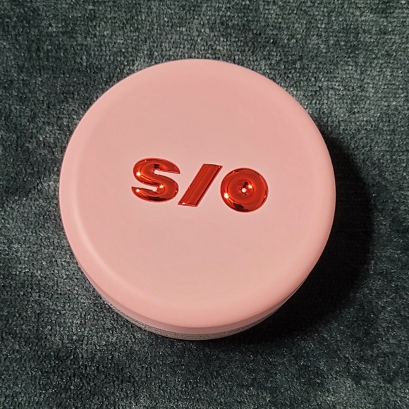 One Size translucent setting Powder - Picture 6 of 8